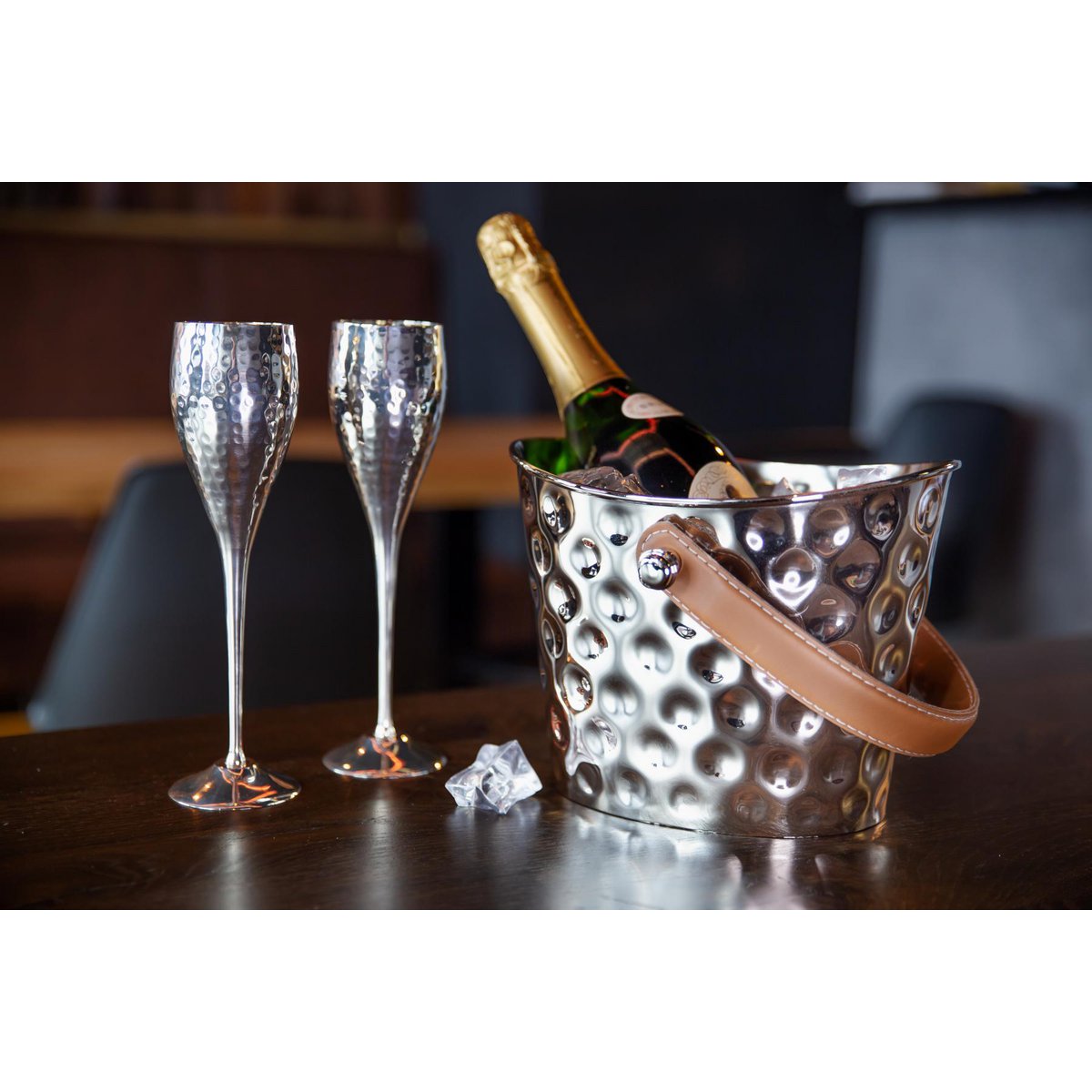 Weinkühler Gilbert mit braunem Ledergriff