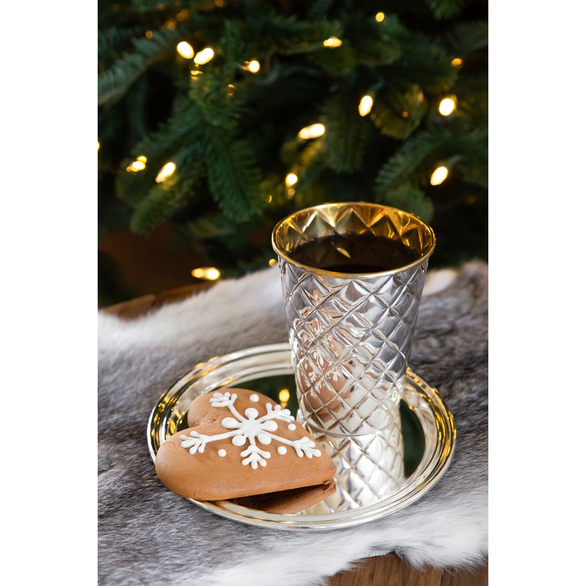 Trinkgbecher Pilar mit Rautenmuster