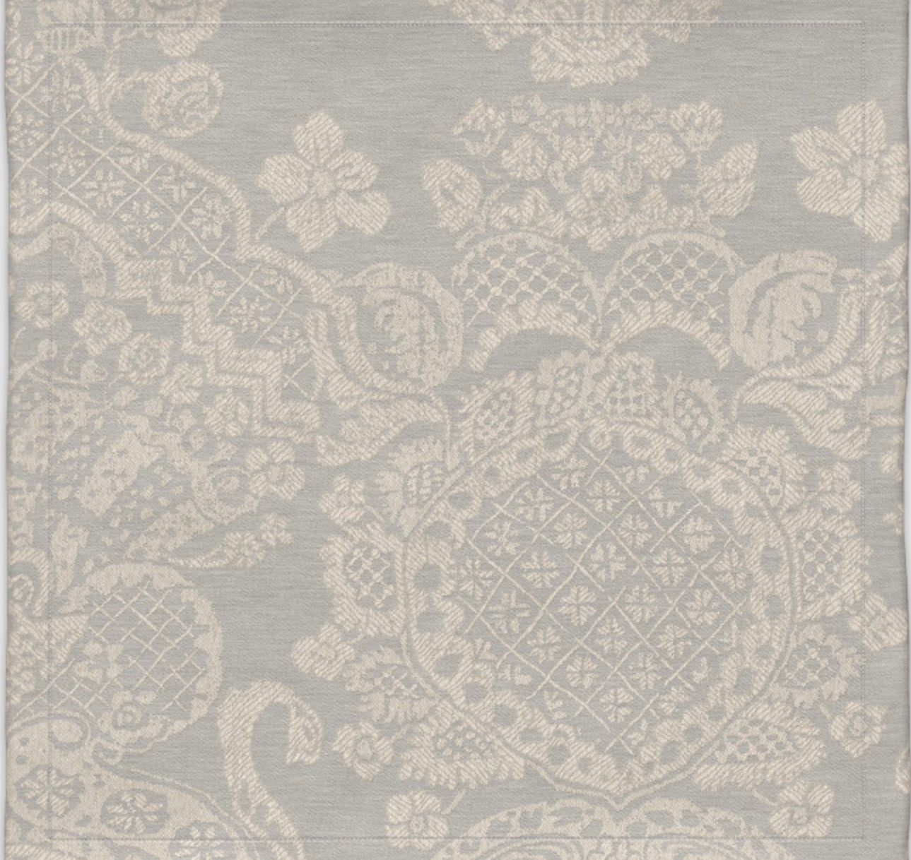 Serviette Imperial aus reinem Leinen in Hellgrau. Detailreiches Jacquardmuster mit barocken Elementen. Handgefertigt aus hochwertigen Stoffen.
