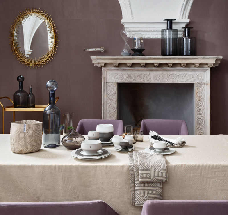 Tischdecke Confusion