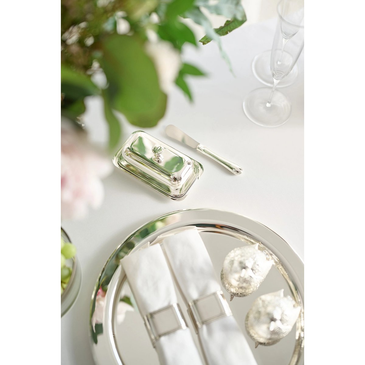 Butterdose Mary mit Messer (8x13 cm)