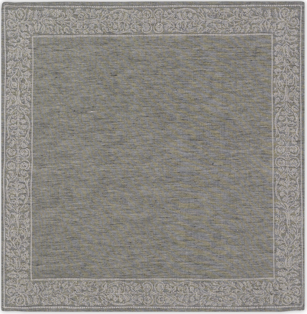 Serviette „Medici“ in braun-anthrazit aus 100 % Leinen mit floraler Rankenbordüre. Elegantes Tafeltextil, auch als Tischläufer und Tischset erhältlich.